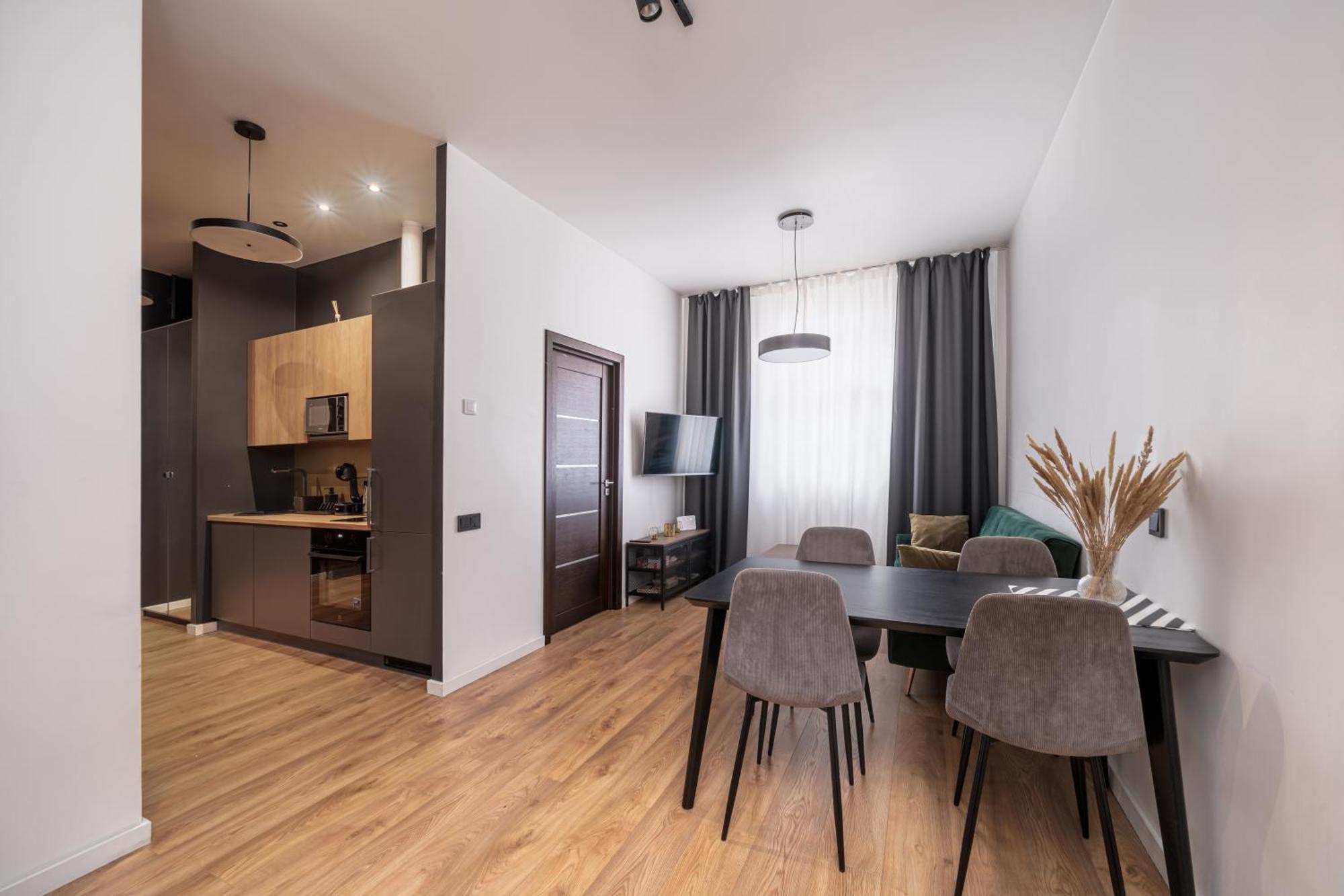 Lienes Iela Gem 1Br Apartment With Fireplace In Historic Unesco Center 里加 外观 照片