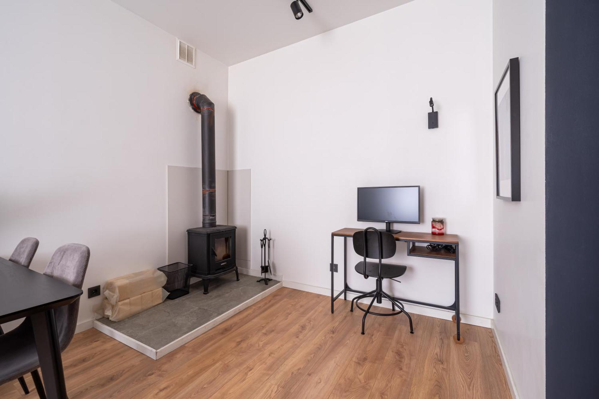 Lienes Iela Gem 1Br Apartment With Fireplace In Historic Unesco Center 里加 外观 照片
