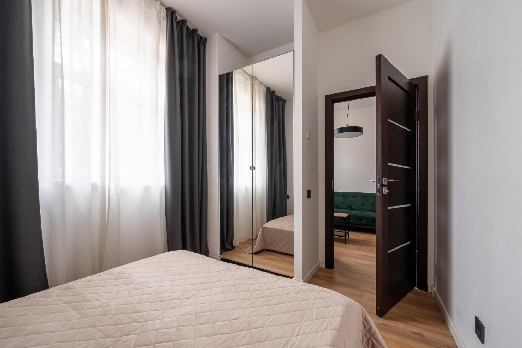 Lienes Iela Gem 1Br Apartment With Fireplace In Historic Unesco Center 里加 外观 照片